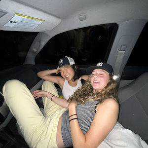 Meet your Posher, Ivy